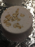 Old Fashioned Natural Oatmeal 
Bath Bomb